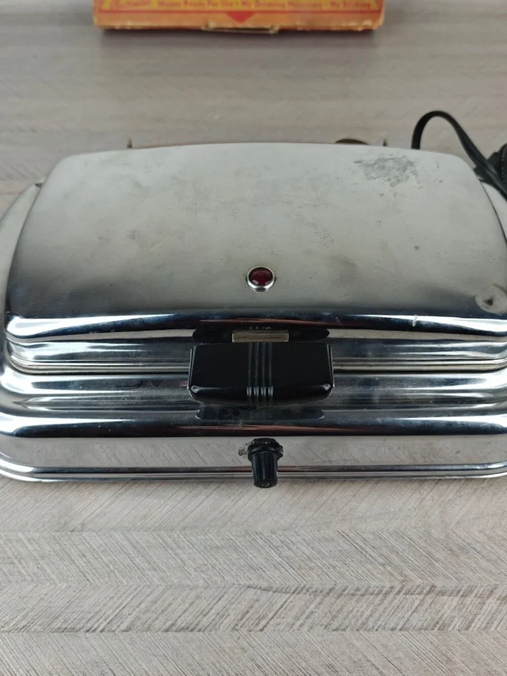 Vintage Westinghouse Chrome Sandwich Grill With Pretreated Waffle Grids '50s USA